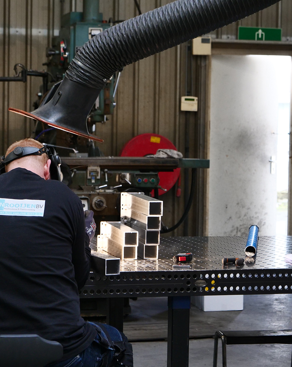 Van Rooijen Metaal | Diensten - Machinebouw & Apparatenbouw