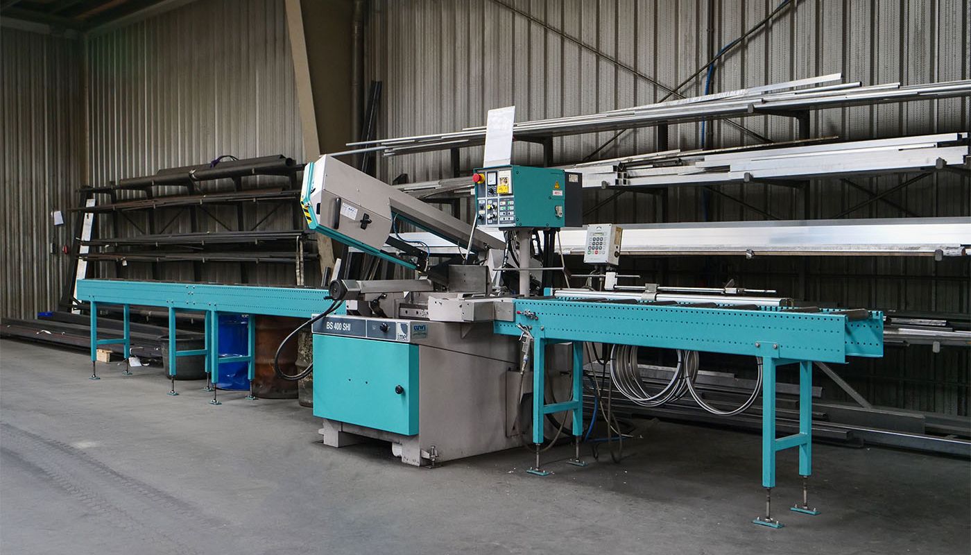 Van Rooijen Metaal | Machinebouw - Zaagmachine