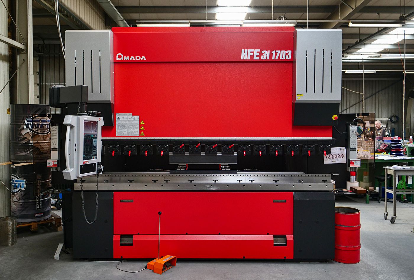 Van Rooijen Metaal | Machinebouw - Kantbank
